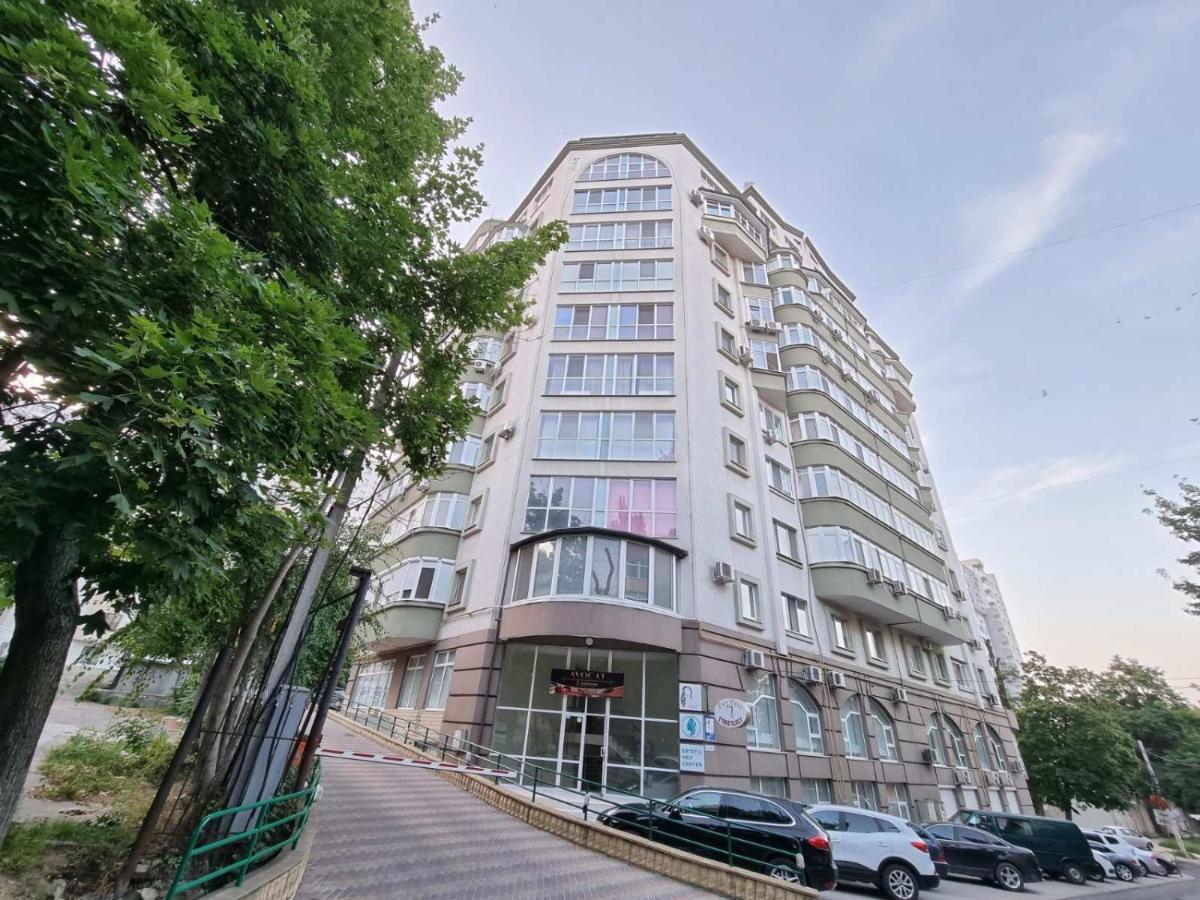 Elegance Apartment Chisinau Center Close To Stefan Cel Mare Екстериор снимка