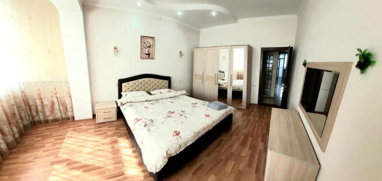 Elegance Apartment Chisinau Center Close To Stefan Cel Mare Екстериор снимка